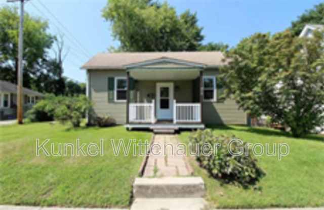 413 N Center photos photos