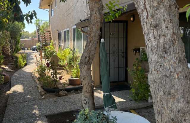 2BD/1BA Quadruplex Unit Near Liberty High - Available Now! Gallery 3