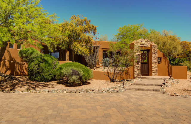 9422 E DIAMOND RIM Drive - 9422 East Diamond Rim Drive, Scottsdale, AZ 85255