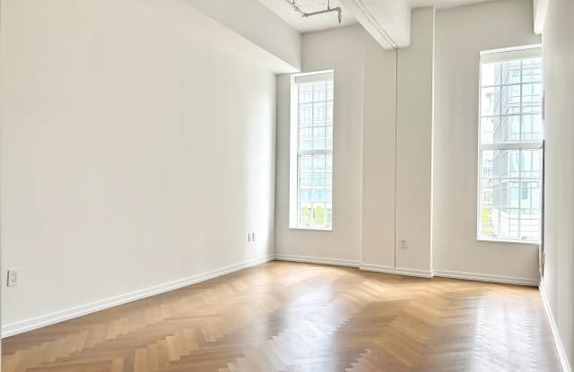 184 Kent Ave Apt D404 photos photos