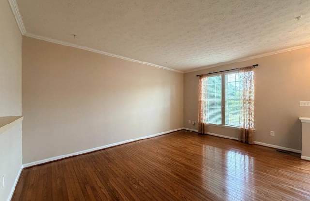 2805 Settlers View Drive Gallery 1