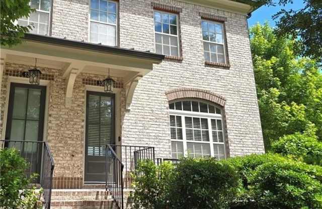 1305 Faircrest Way Gallery 1