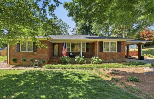 1338 Northwood Cir NE photos photos