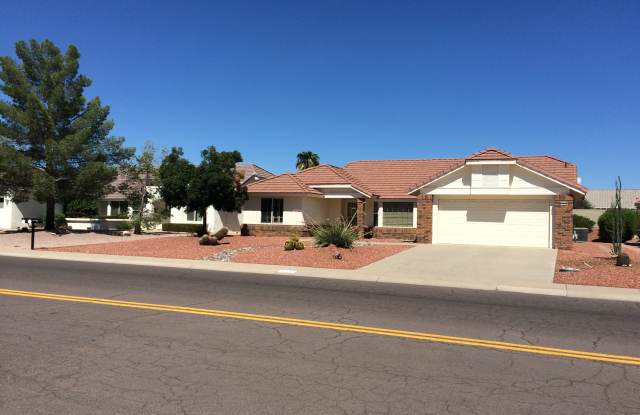 14218 W Heritage Dr - 14218 West Heritage Drive, Sun City West, AZ 85375