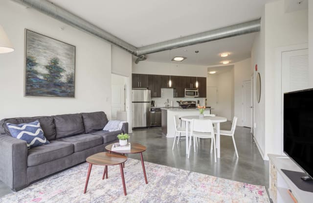 DelRay Tower Apartments Gallery 3