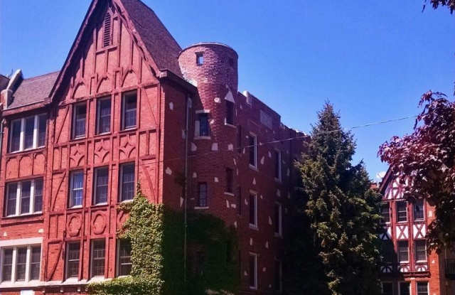 2052 West Summerdale - 2052 West Summerdale Avenue, Chicago, IL 60625