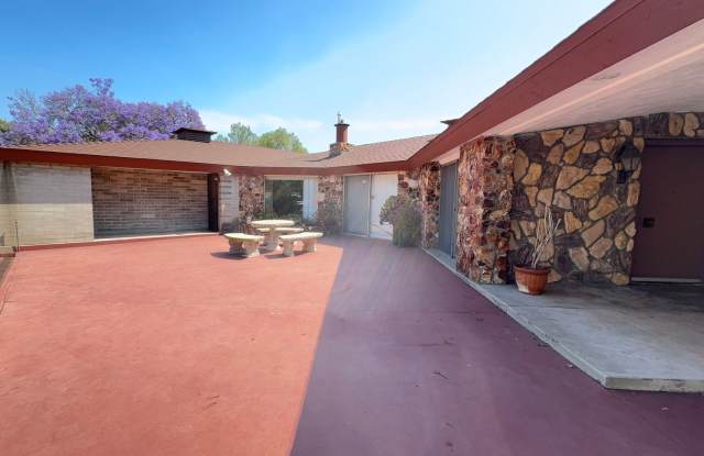 Prestigious Family Home In Outstanding Location!! ~ 4 Bedroom / 2 Bathroom Home in Allied Gardens! photos photos