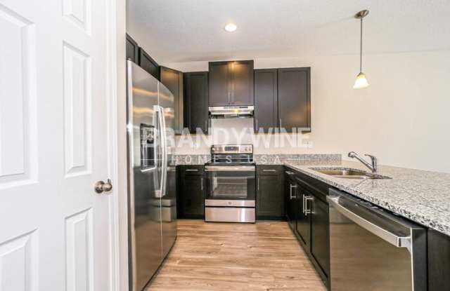 548 Narnia Court Gallery 4