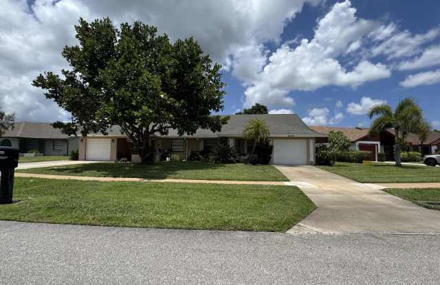11894 Suellen Circle photos photos