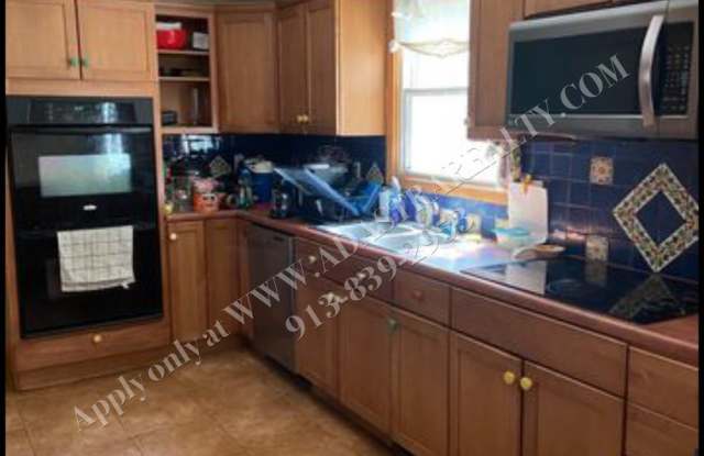 Large Home With Multiple Bedrooms-Coming SOON!! Gallery 3