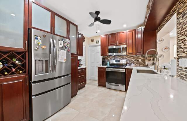 7649 Kismet Street photos photos
