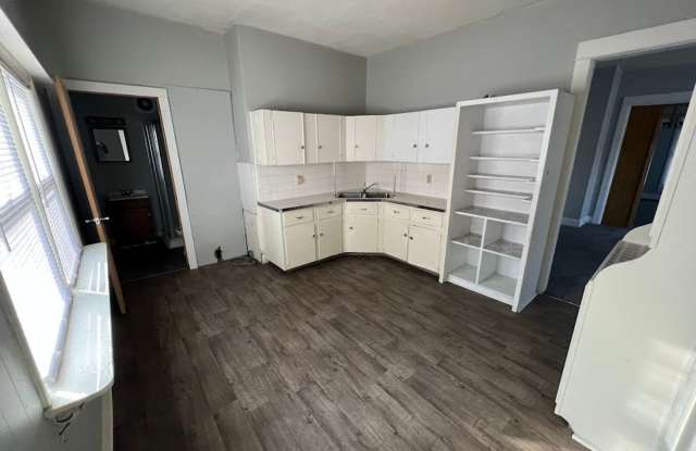1621 W Jackson St (Wynn Funds LLC) Gallery 4