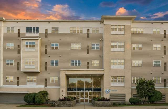 140 Railroad Ave photos photos