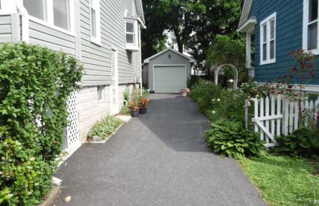 12 Sherwood Ave. Gallery 2