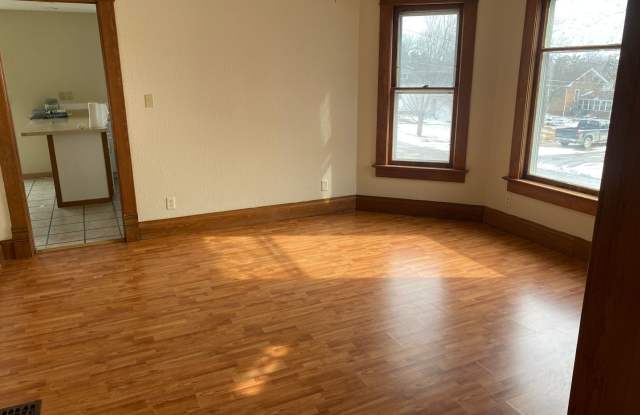 4 bedroom 1.5 bath house in Tama Iowa photos photos