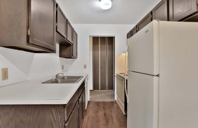Dockside Apartments on Lake Minnetonka photos photos