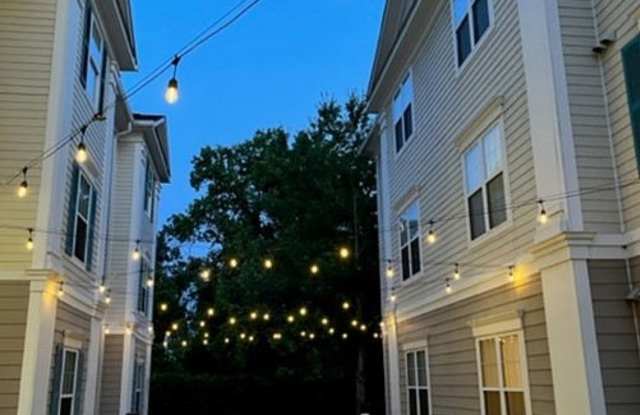Carrollton Terrace - Student Housing Gallery 2