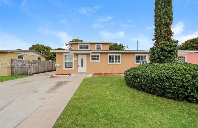 1443 7th Street photos photos 1443 7th Street photos photos