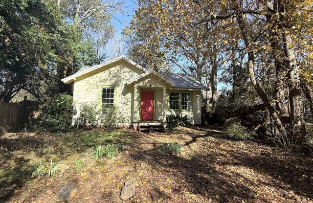 2 Bedroom / 1 Bath – Available Now West Athens photos photos