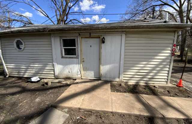 409 Chandler St - 409 Chandler Street, Danville, IL 61832