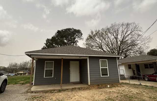 417 Hall Alley - 417 Hall Alley, Covington, TN 38019 417 Hall Alley - 417 Hall Alley, Covington, TN 38019