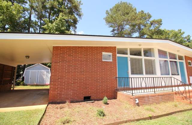 Beautiful 2 Bedroom, 1 Bath home is West Raleigh!  Pet Friendly photos photos