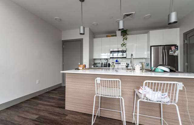 404 Mystic Ave. - 404 Mystic Avenue, Somerville, MA 02145 404 Mystic Ave. - 404 Mystic Avenue, Somerville, MA 02145