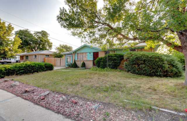 Beautiful Brick Ranch Home in a Corner Lot! - 8420 Dawson Drive, Welby, CO 80229