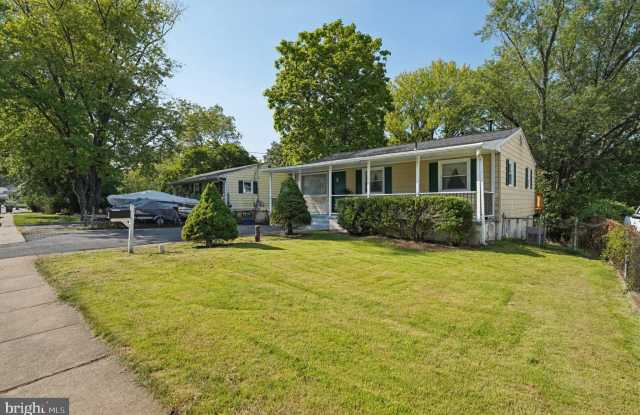 229 CABBEL Drive Gallery 3