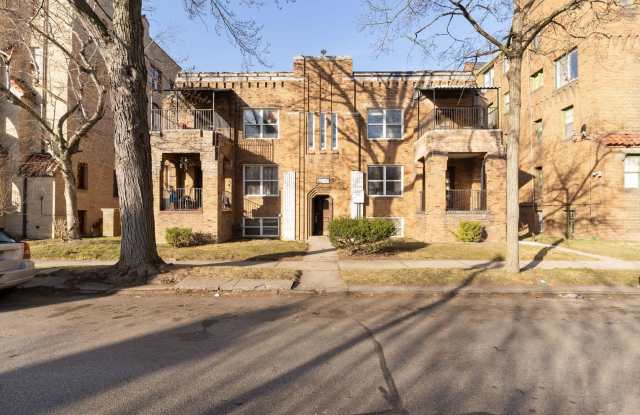 MANDERSON 17701 - R - BOSTON EDISON TOWERS LLC - 17701 MANDERSON DETROIT, MI 48230 photos photos