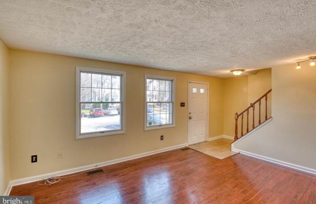 9220 PINENUT Court Gallery 4