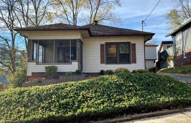 North AVL - Renovated 1920's Home with Separate 1/1 Apartment! photos photos North AVL - Renovated 1920's Home with Separate 1/1 Apartment! photos photos