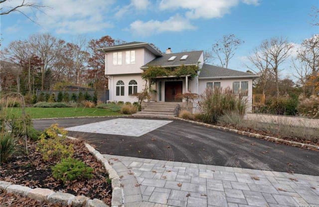 35 Bay Avenue - 35 Bay Avenue, Hampton Bays, NY 11946
