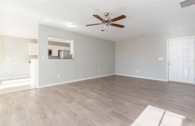 82 Gray Field Court Gallery 3