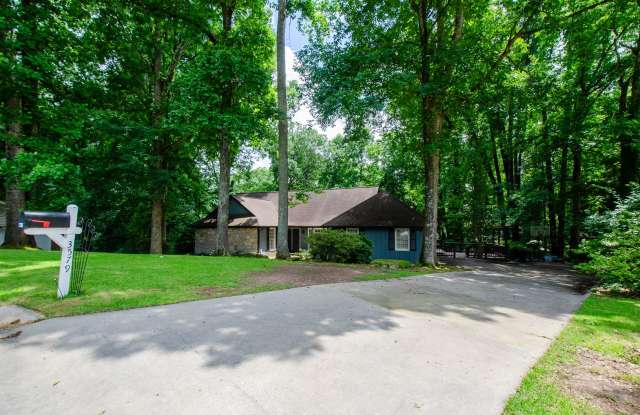 6 Bed 4 Bath in Tucker Georgia photos photos