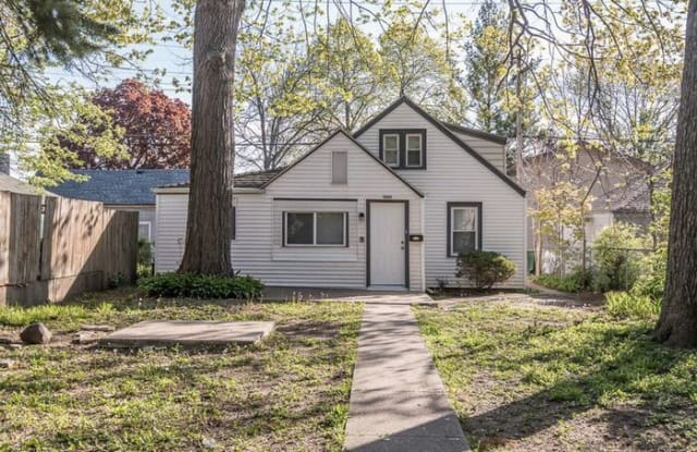 6932 West Medford Avenue - 6932 West Medford Avenue, Milwaukee, WI 53218