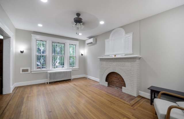 Sapcious Renovated Mt. Pleasant Home with Parking photos photos