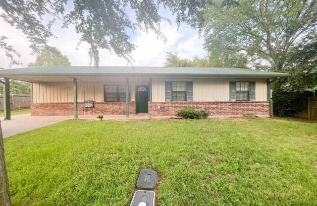 401 Sanders St photos photos