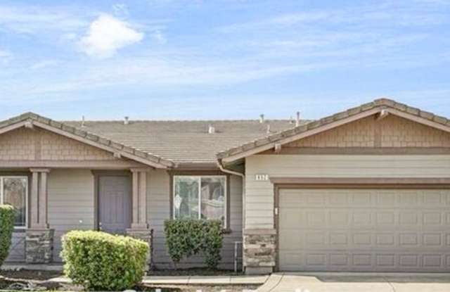 Gorgeous 4 Bedroom 2 Bath Home with Large Den in Brentwood!! - 652 Macadamia Court, Brentwood, CA 94513