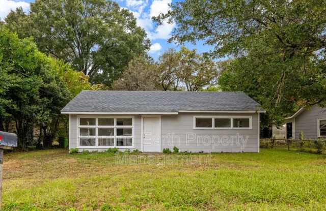 341 Chisolm St photos photos