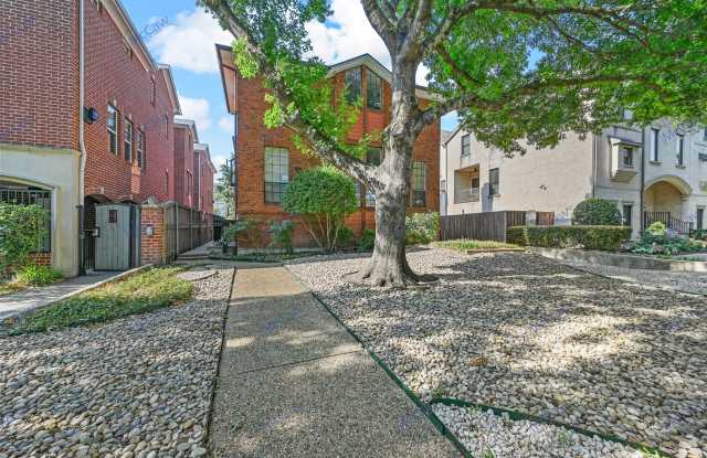 Cozy 2-Bed 3-Bath in University Park! ** MOVE-IN SPECIAL** - 4141 Hyer Street, University Park, TX 75205