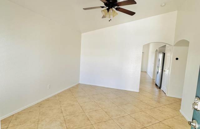 192 N 222ND Drive Gallery 3