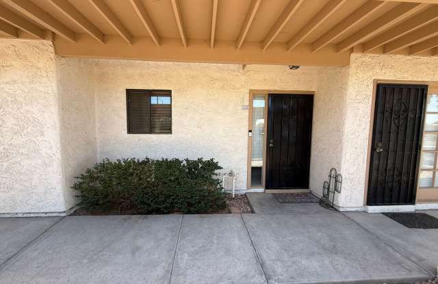 Spacious 2 bedroom, 2 bathroom photos photos