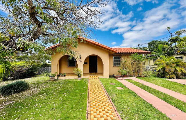 6241 SW 2nd St photos photos