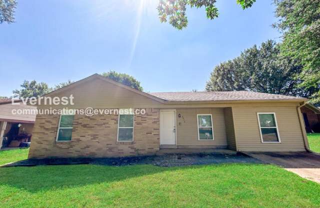 3415 Castle Drive photos photos