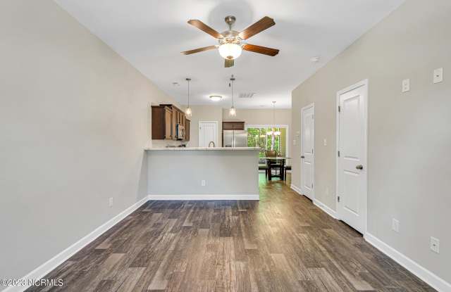 14 Jaydn Drive W Gallery 3