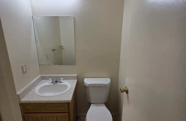 3226 Rood Ave #1 Gallery 2
