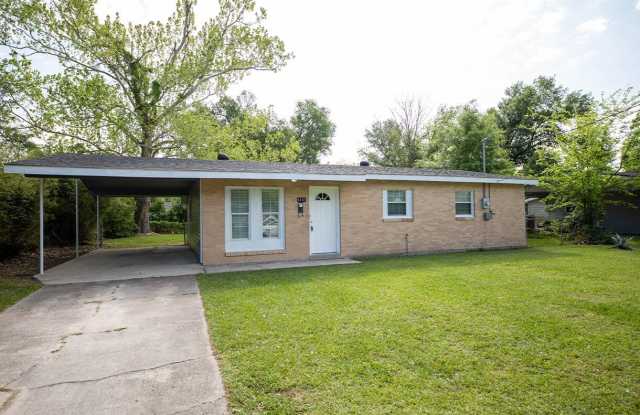 4201 Legendre St photos photos