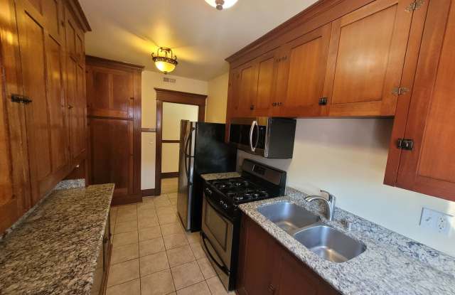 Elliott Hall Apartments photos photos