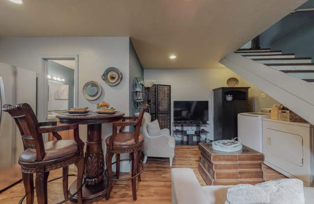 2635 Monroe Street Northeast photos photos